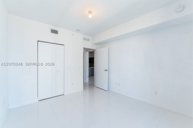 1080 Brickell Ave 3207, Miami, FL 33131