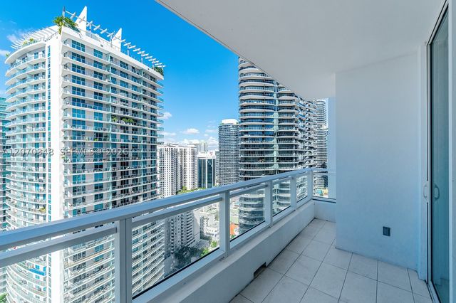 1080 Brickell Ave 3207, Miami, FL 33131
