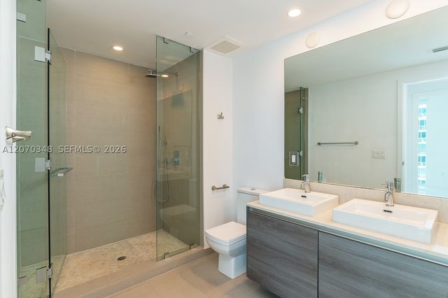 1080 Brickell Ave 3207, Miami, FL 33131