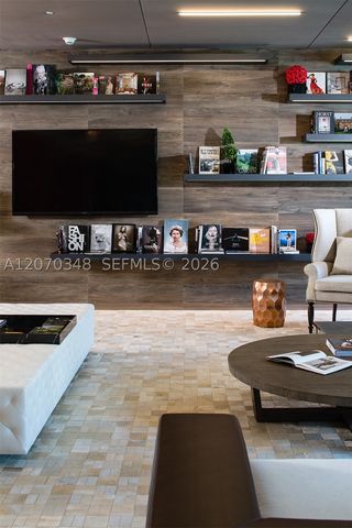 1080 Brickell Ave 3207, Miami, FL 33131