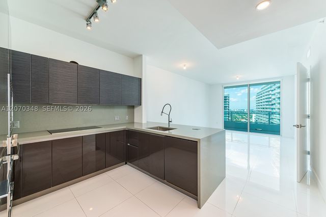 1080 Brickell Ave 3207, Miami, FL 33131