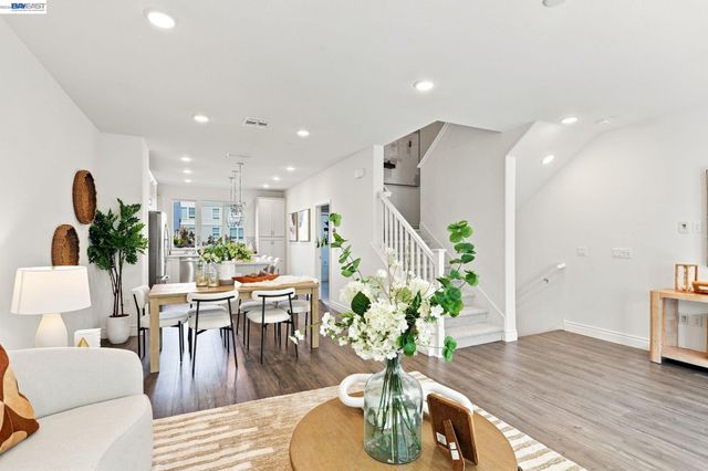 3943 Summit Rd, Dublin, CA 94568