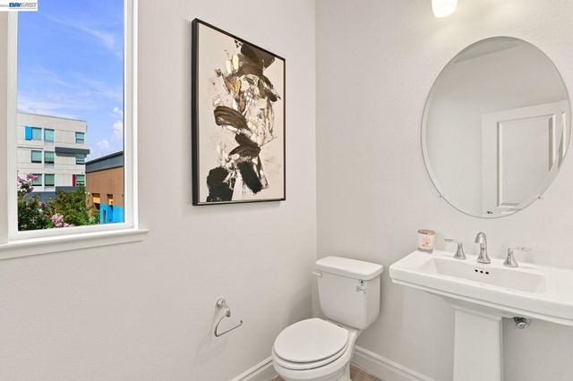 3943 Summit Rd, Dublin, CA 94568