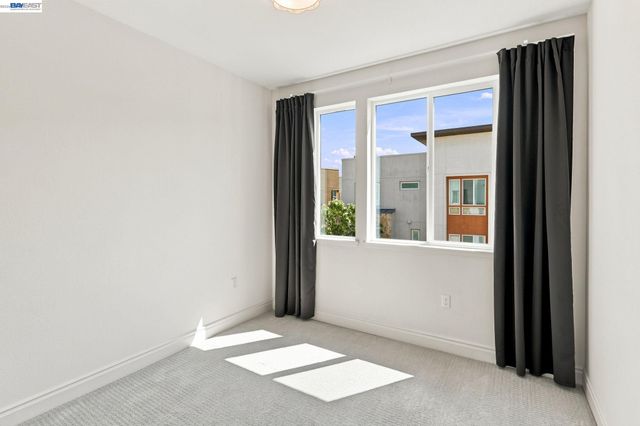 3943 Summit Rd, Dublin, CA 94568