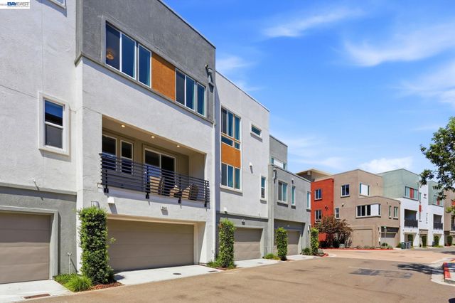 3943 Summit Rd, Dublin, CA 94568