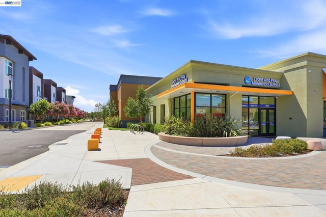 3943 Summit Rd, Dublin, CA 94568