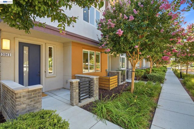 3943 Summit Rd, Dublin, CA 94568
