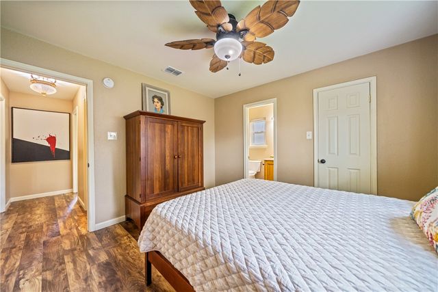 2309 Manitoba Dr, Corpus Christi, TX 78418
