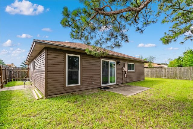 2309 Manitoba Dr, Corpus Christi, TX 78418