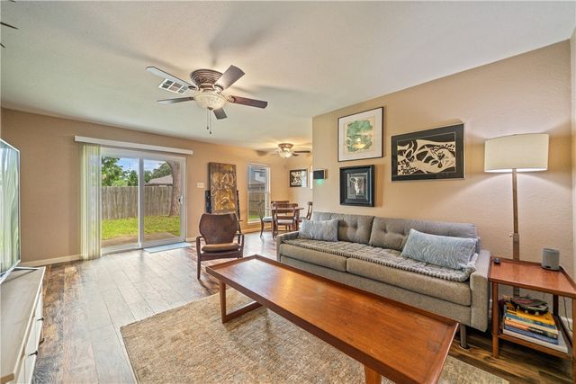 2309 Manitoba Dr, Corpus Christi, TX 78418