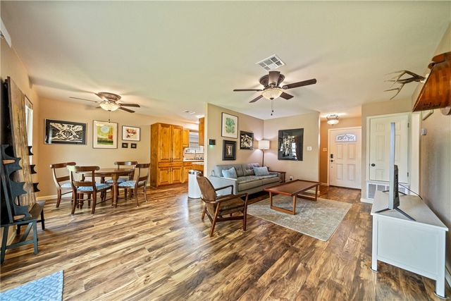 2309 Manitoba Dr, Corpus Christi, TX 78418