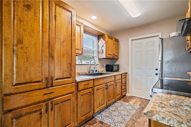 2309 Manitoba Dr, Corpus Christi, TX 78418