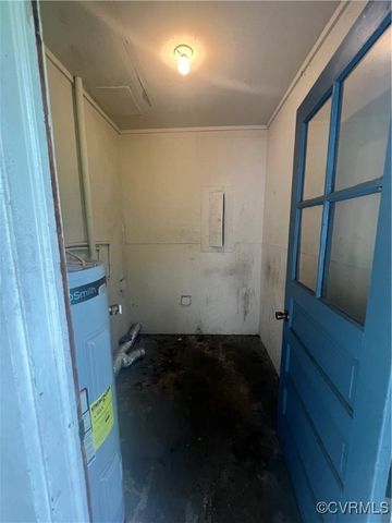 1302 Roanoke Ave, Hopewell, VA 23860