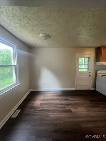 1302 Roanoke Ave, Hopewell, VA 23860