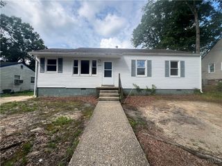 1302 Roanoke Ave, Hopewell, VA 23860