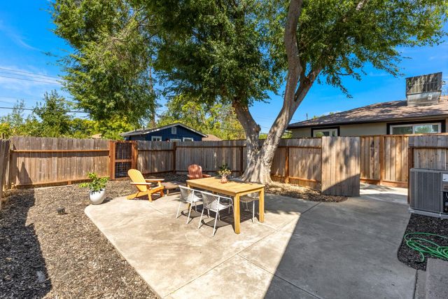 4280-4278 Custis Ave, Sacramento, CA 95822