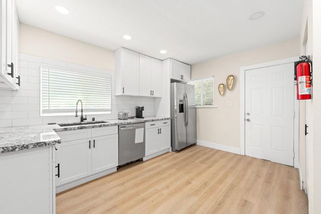 4280-4278 Custis Ave, Sacramento, CA 95822