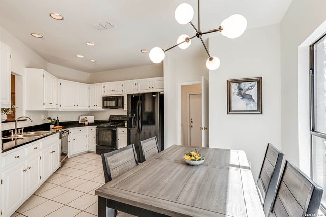 13931 Red Maple Wood, San Antonio, TX 78249