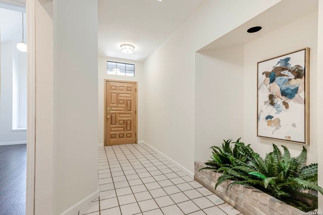 13931 Red Maple Wood, San Antonio, TX 78249