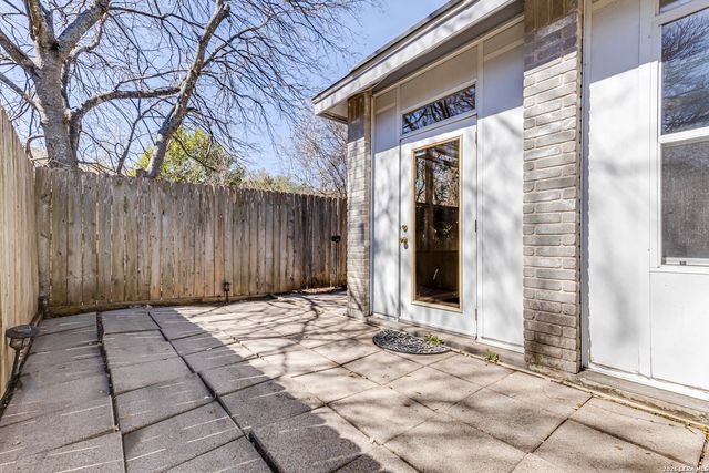 13931 Red Maple Wood, San Antonio, TX 78249