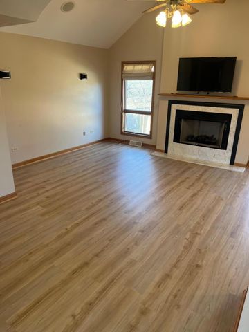 2326 Ticonderoga Street, Schererville, IN 46375