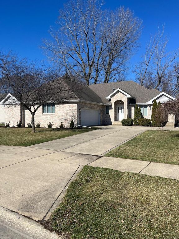 2326 Ticonderoga Street, Schererville, IN 46375