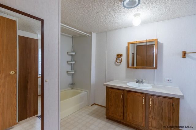315 SOUTH FORK RD, Cheyenne, WY 82007