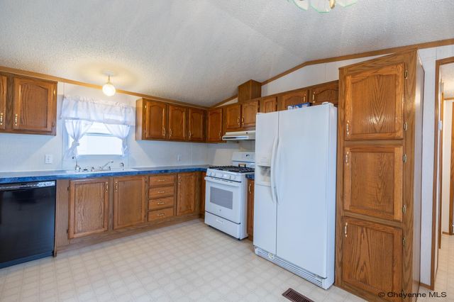 315 SOUTH FORK RD, Cheyenne, WY 82007