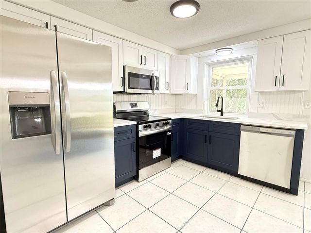 427 BLACKBURN STREET, Englewood, FL 34223