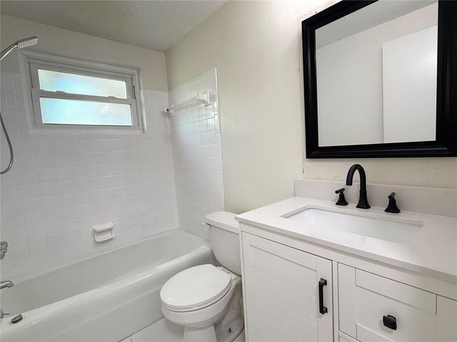 427 BLACKBURN STREET, Englewood, FL 34223