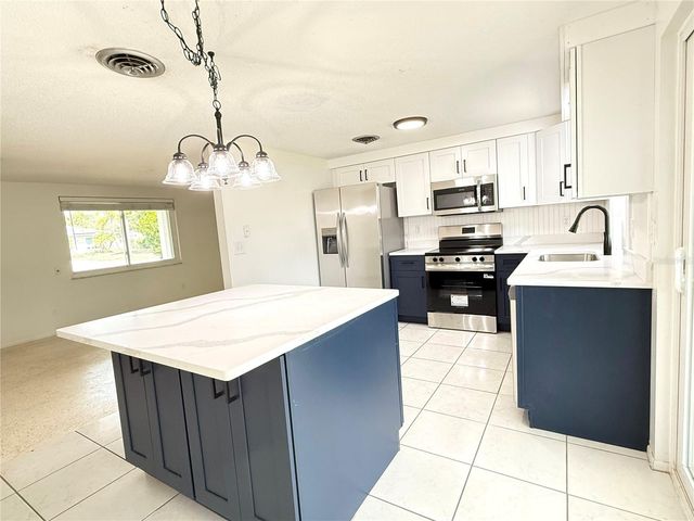 427 BLACKBURN STREET, Englewood, FL 34223