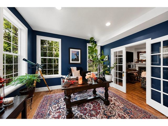 4854 Cheyenne Dr, Larkspur, CO 80118
