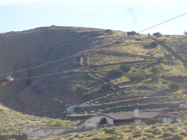 1800 Richter Lane, Palmdale, CA 93550