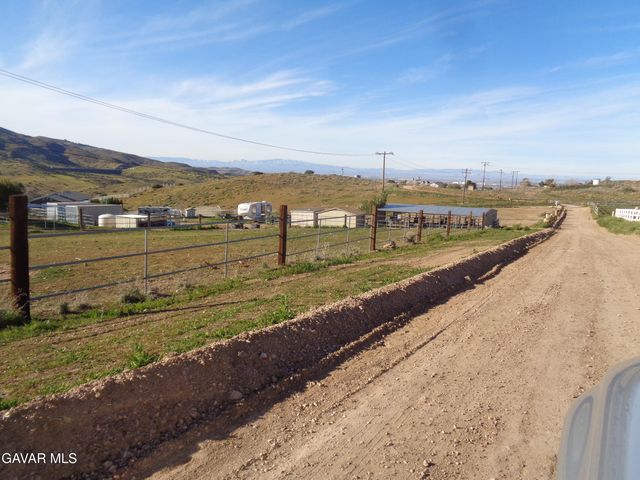 1800 Richter Lane, Palmdale, CA 93550