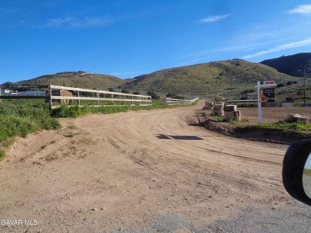 1800 Richter Lane, Palmdale, CA 93550