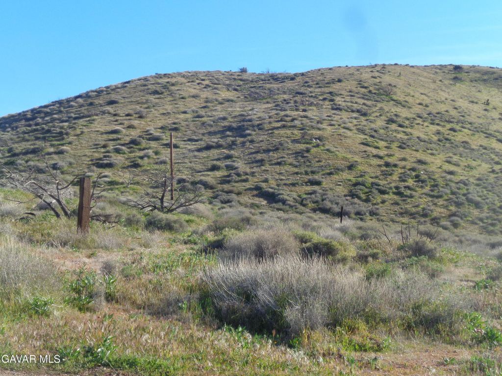 1800 Richter Lane, Palmdale, CA 93550