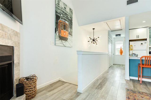 4 Dana Drive, Galveston, TX 77554