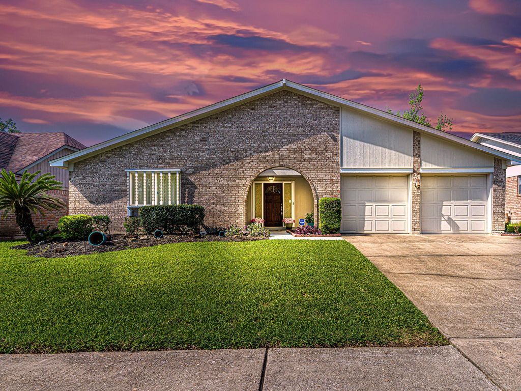 6230 Sunnygate Drive, Spring, TX 77373