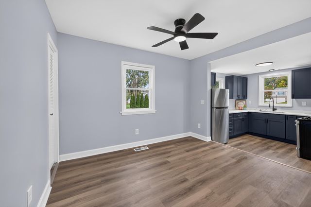 33550 Beechwood Street, Westland, MI 48185