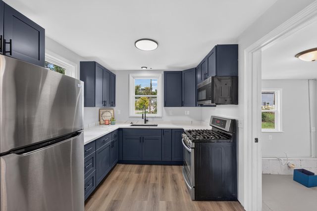 33550 Beechwood Street, Westland, MI 48185