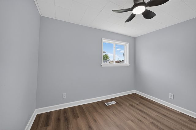 33550 Beechwood Street, Westland, MI 48185