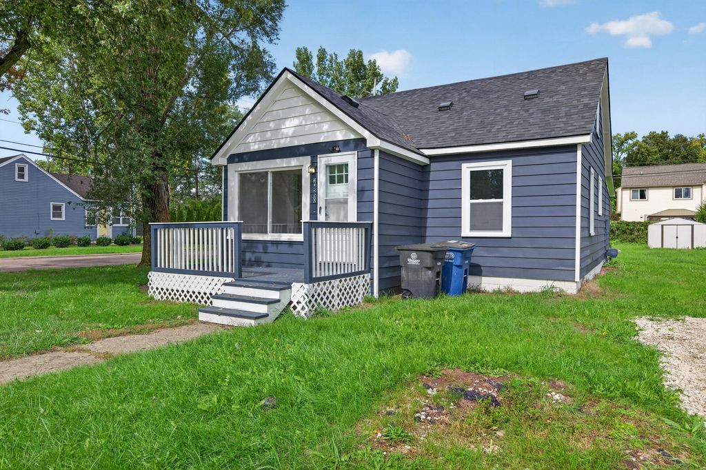 33550 Beechwood Street, Westland, MI 48185