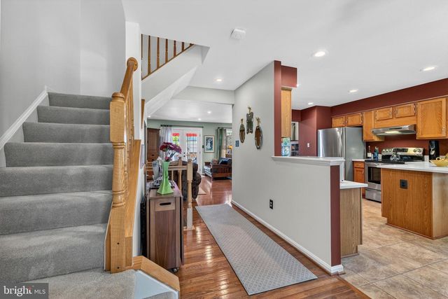 13830 BRIDLINGTON CT, Centreville, VA 20120