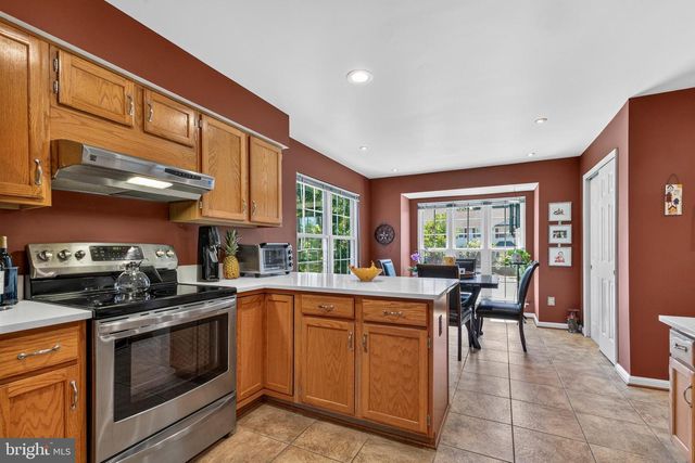 13830 BRIDLINGTON CT, Centreville, VA 20120