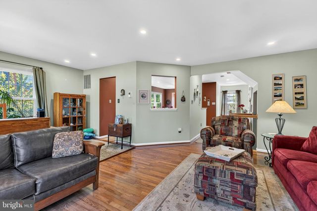 13830 BRIDLINGTON CT, Centreville, VA 20120