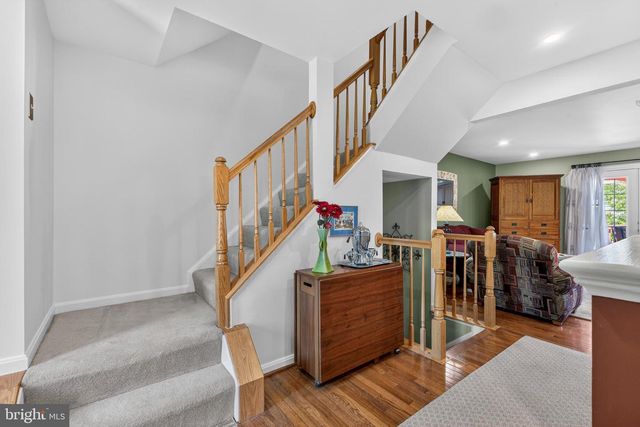 13830 BRIDLINGTON CT, Centreville, VA 20120