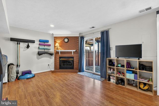 13830 BRIDLINGTON CT, Centreville, VA 20120
