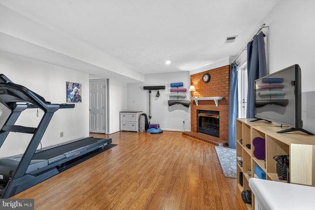 13830 BRIDLINGTON CT, Centreville, VA 20120
