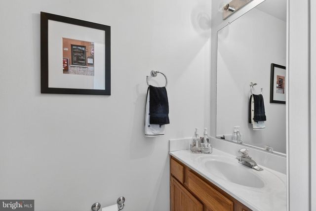 13830 BRIDLINGTON CT, Centreville, VA 20120