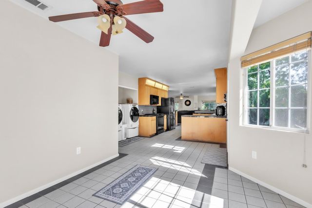 7568 Cripple Creek Rd, Citrus Heights, CA 95610